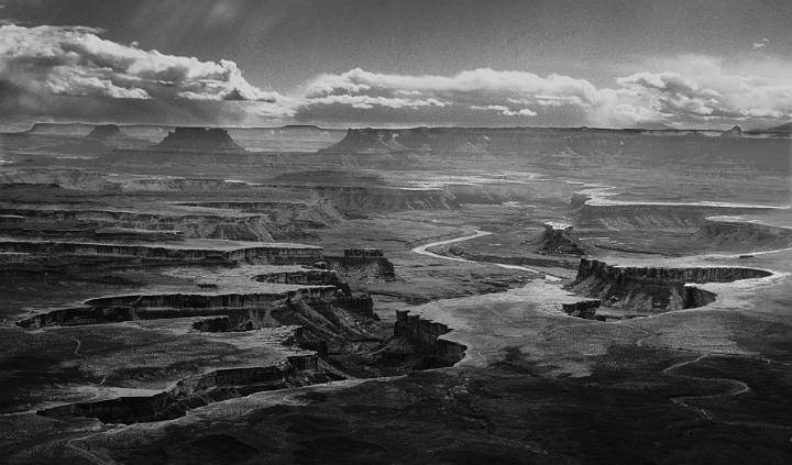 Deadhorse Landscape b-w.jpg